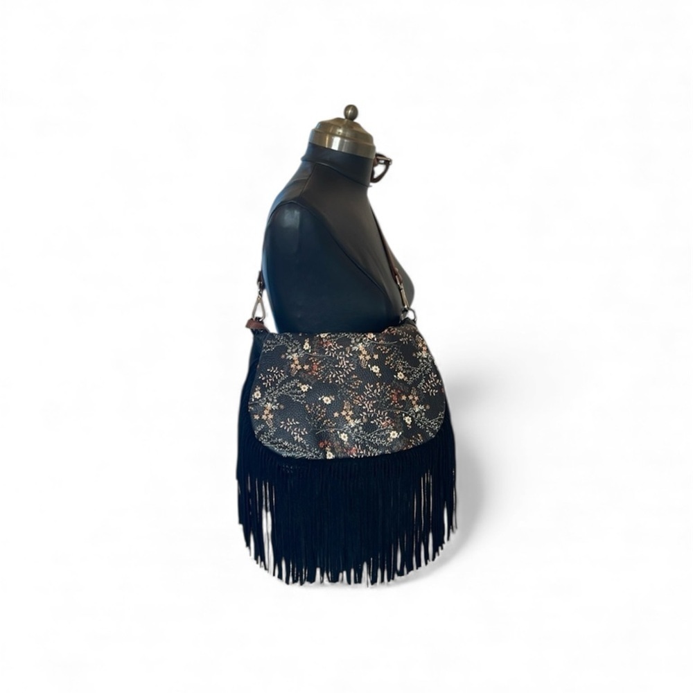 Claudia Firenze genuine leather bag with painted floral design with 1 strap